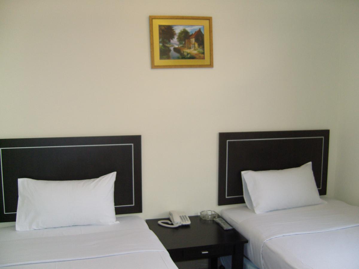 Hotel Orient Johor Bahru Zewnętrze zdjęcie