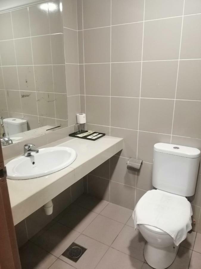 Hotel Orient Johor Bahru Zewnętrze zdjęcie