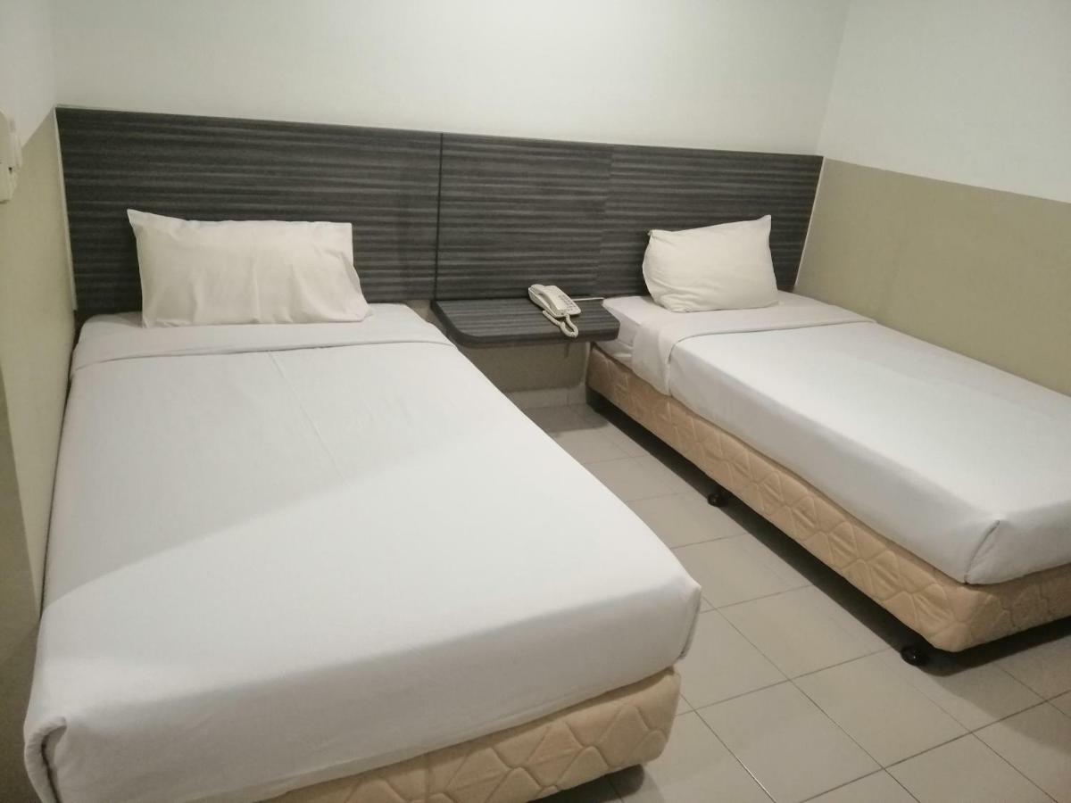 Hotel Orient Johor Bahru Zewnętrze zdjęcie
